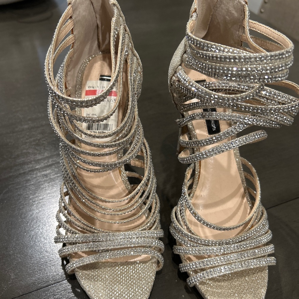 Ladies shoes
